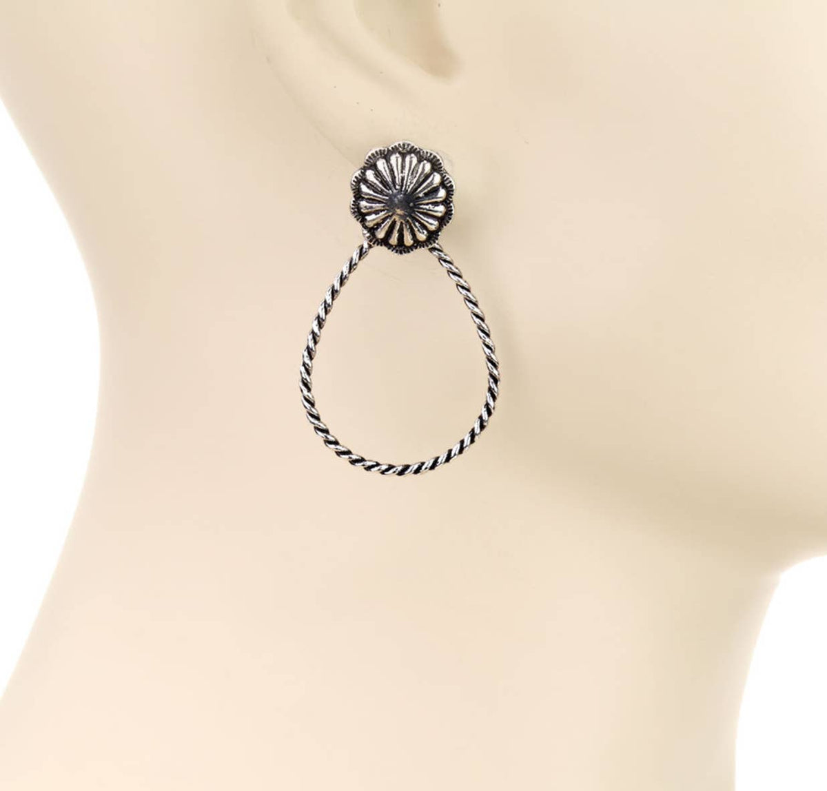 Twisted Textured Hoop Conch