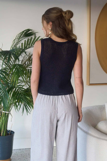 V NECK FRONT BUTTON CROCHET KNIT VEST