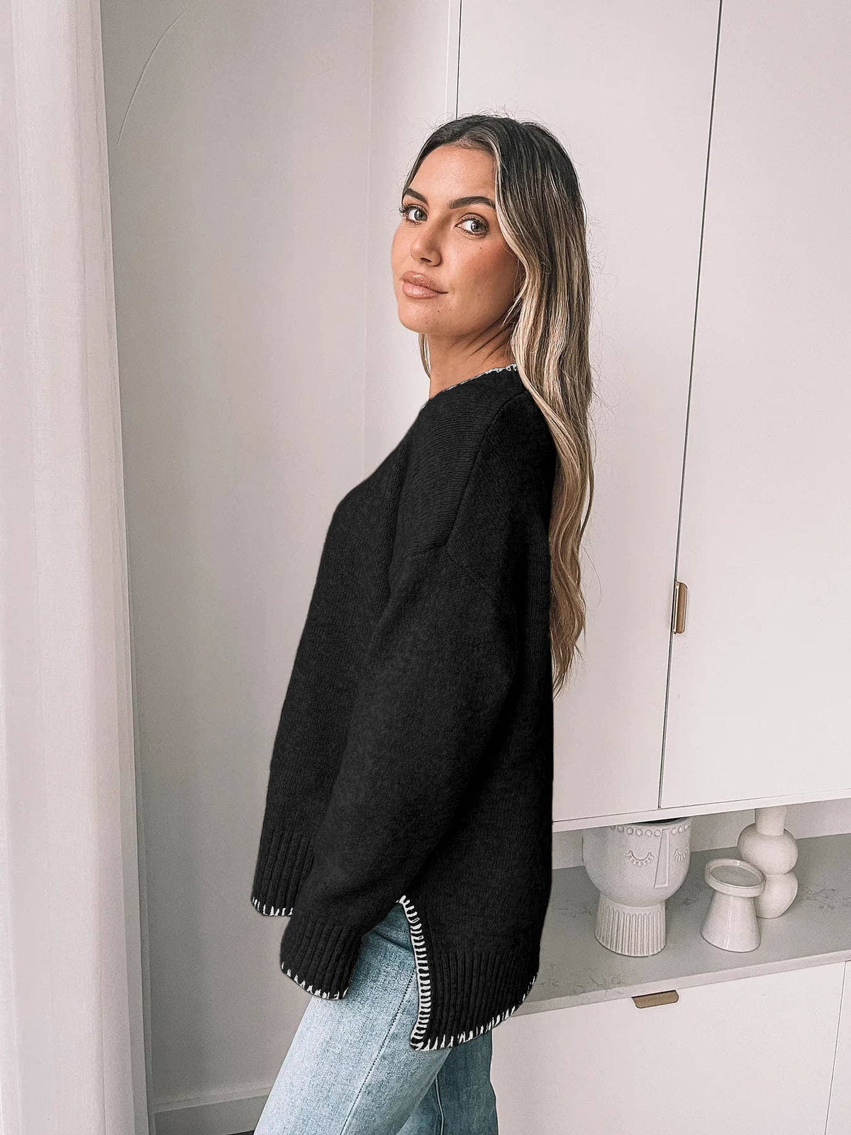 Knit Sweater with Contrast Trim – Casual & Cozy