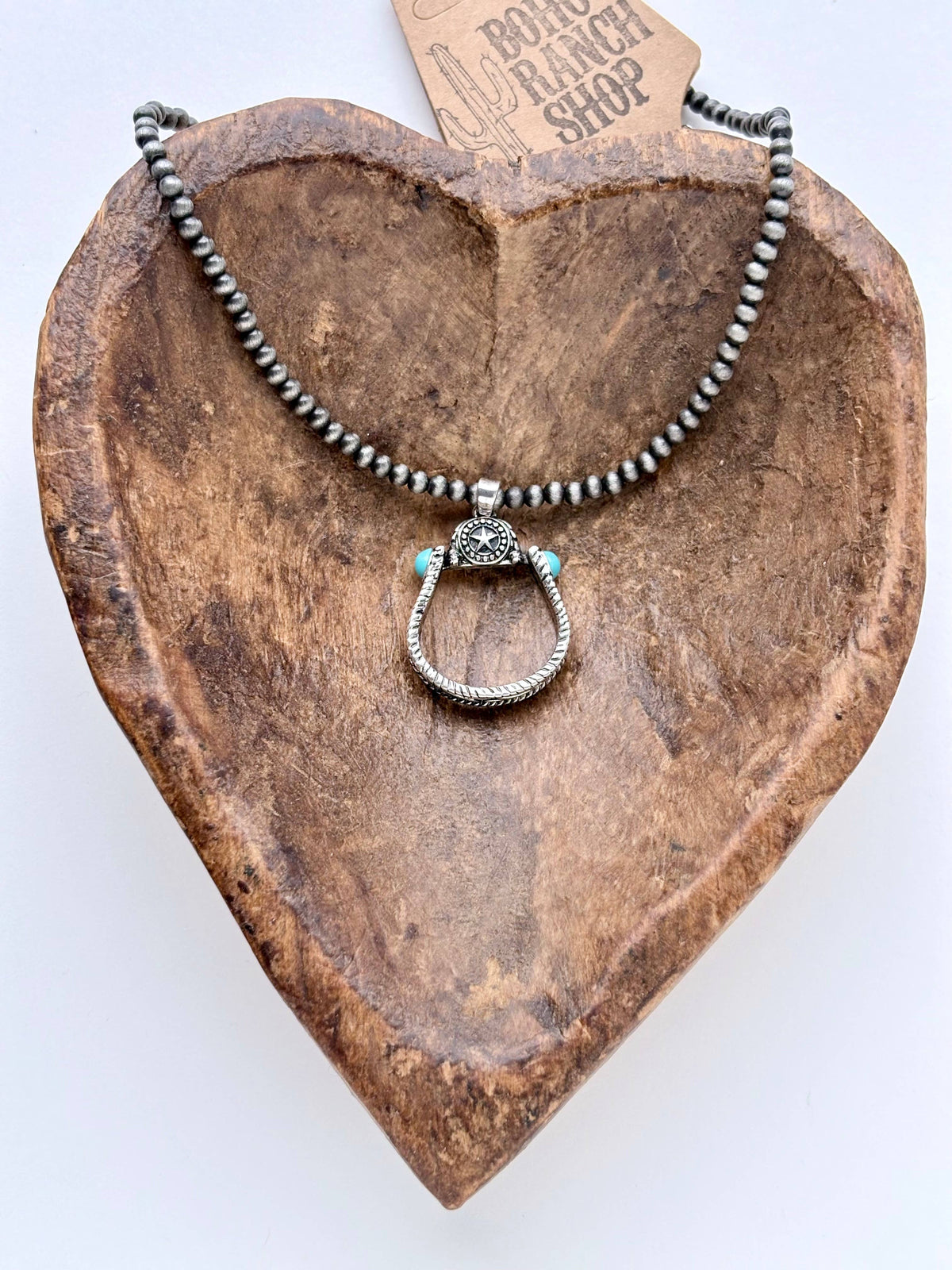 Horseshoe Groove Pendant Necklace